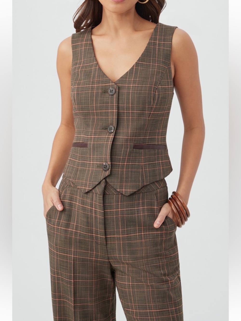 NWT Trina Turk Kof Plaid V-Neck Vest Brown Multi Sz 4